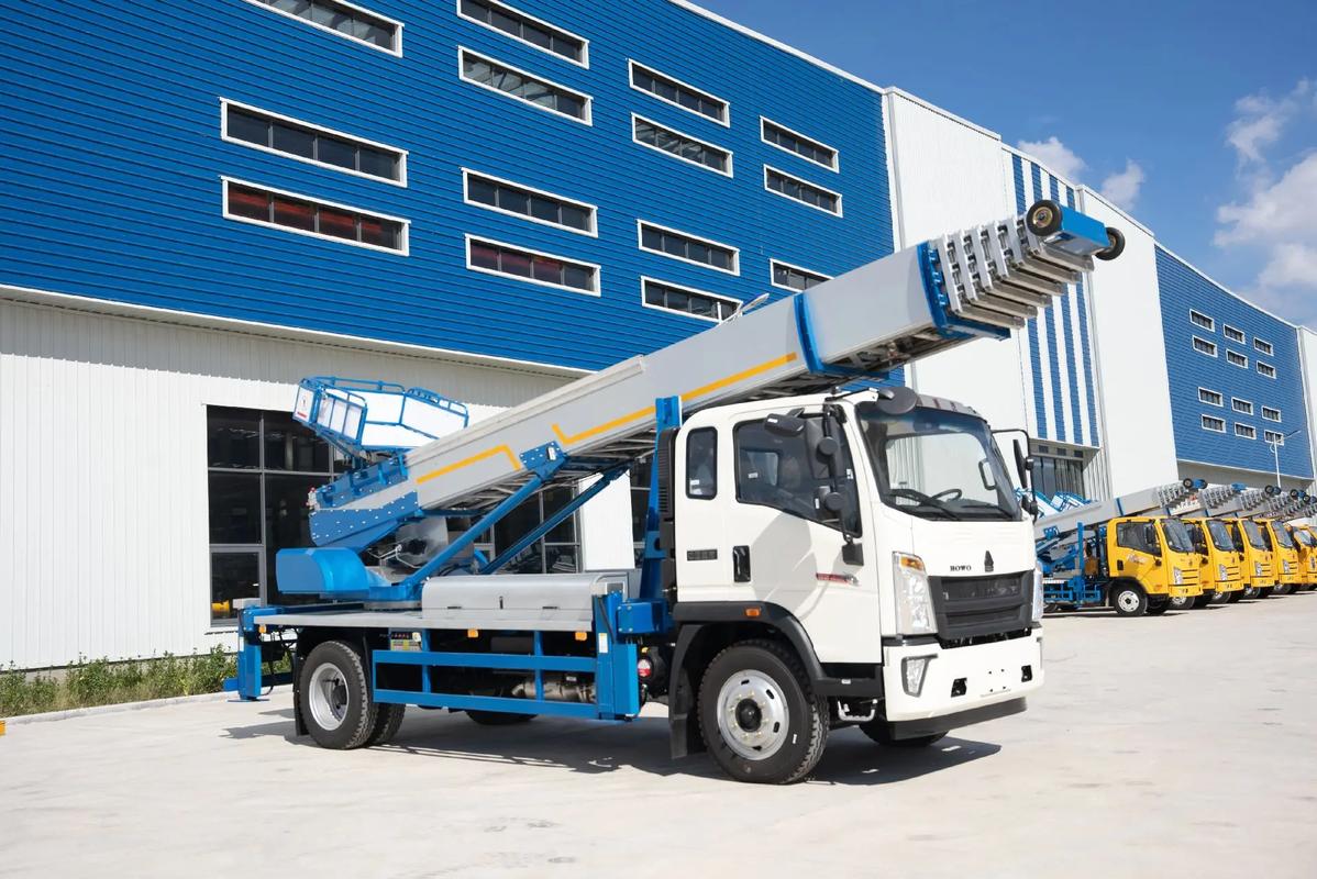 广元出租云梯车高空作业车 建筑垃圾搬运