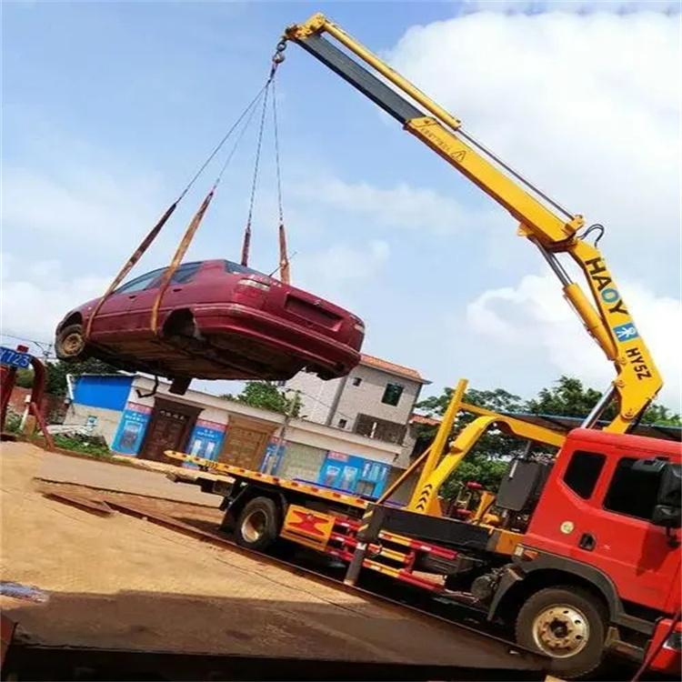 广元吊车吊汽车的正确方法